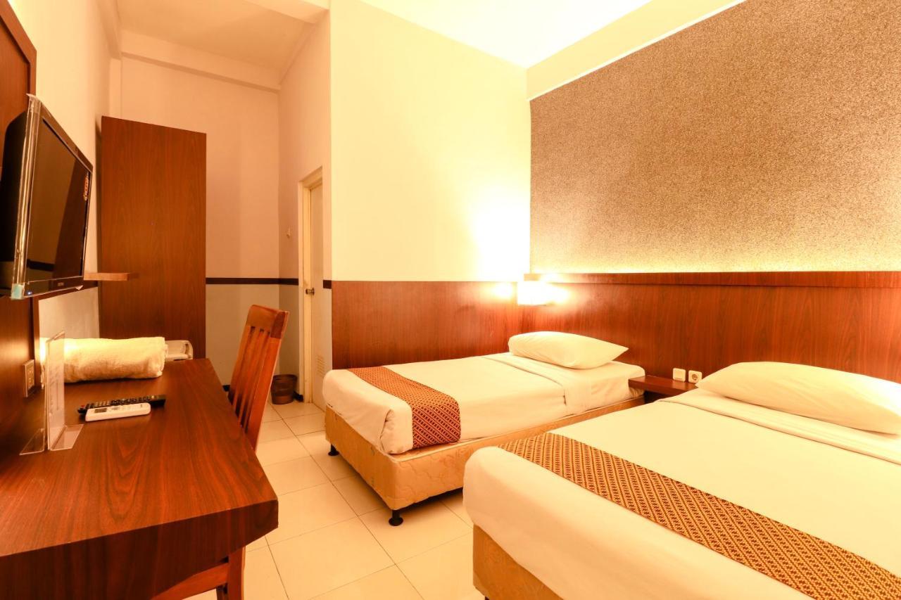 Hotel Jawa Сурабая Экстерьер фото