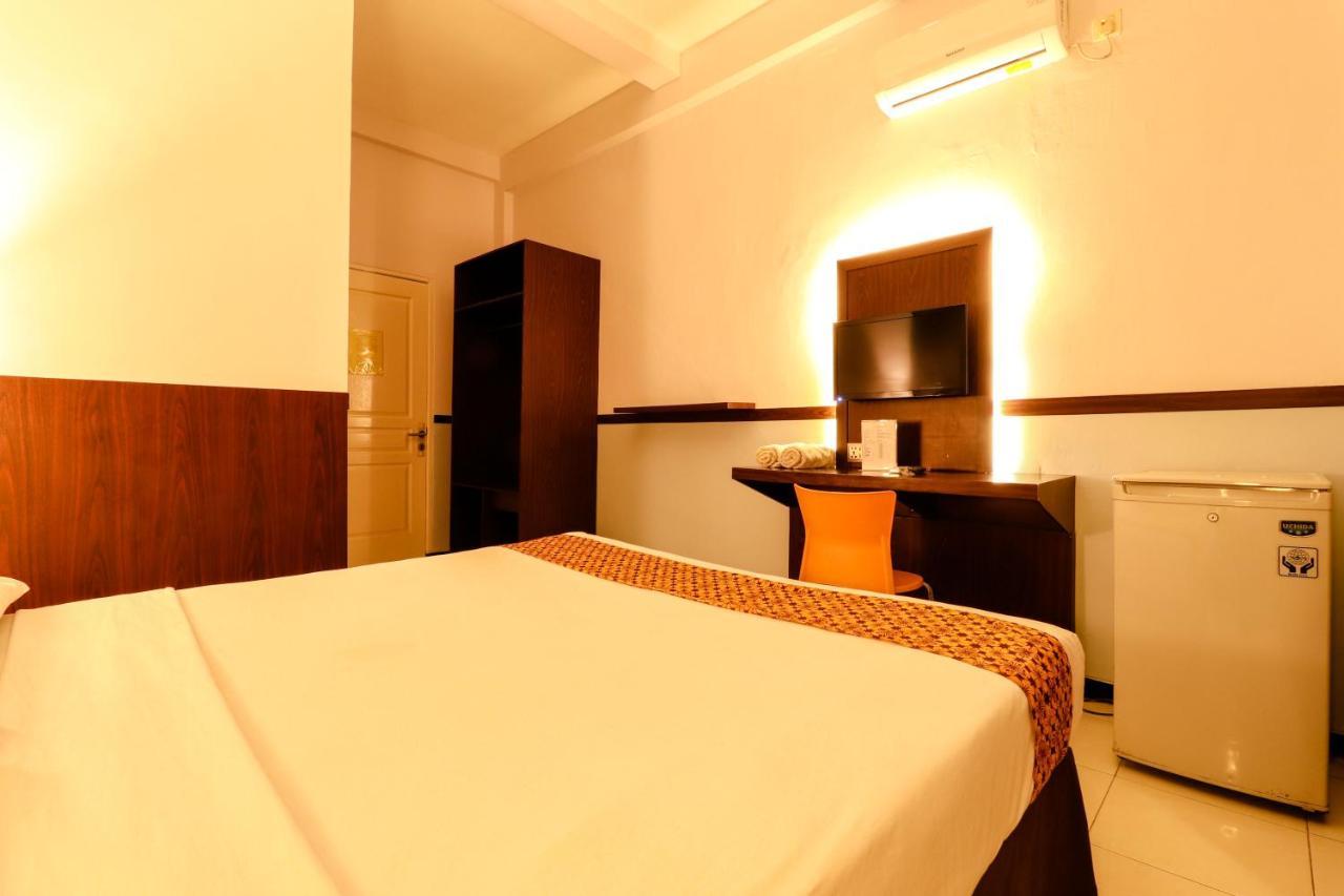 Hotel Jawa Сурабая Экстерьер фото