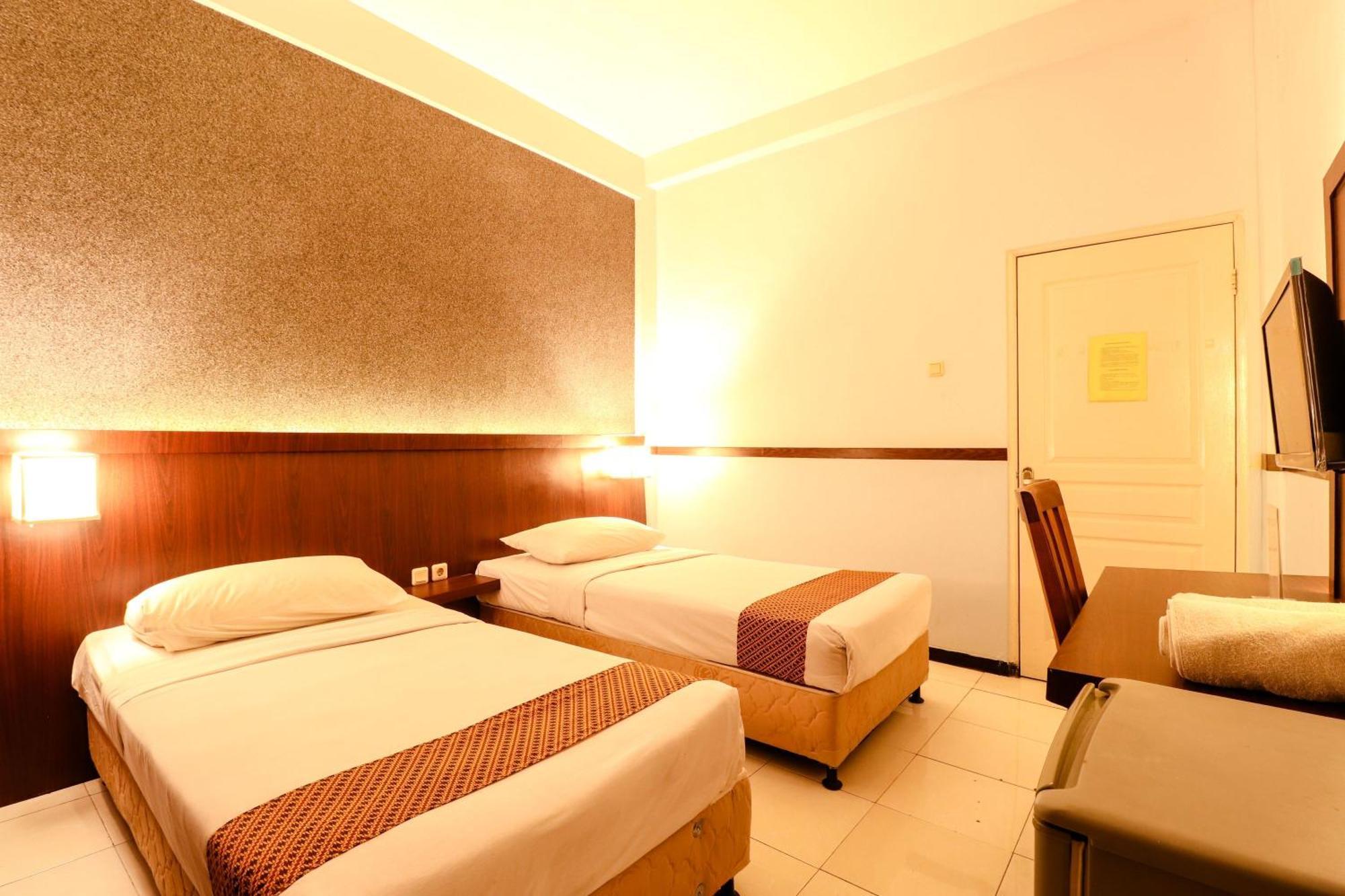Hotel Jawa Сурабая Экстерьер фото